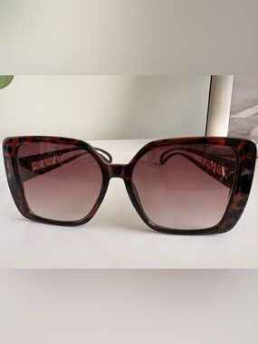 Tahari Tortoise Shell Sunglasses with Brown Gradient Lenses